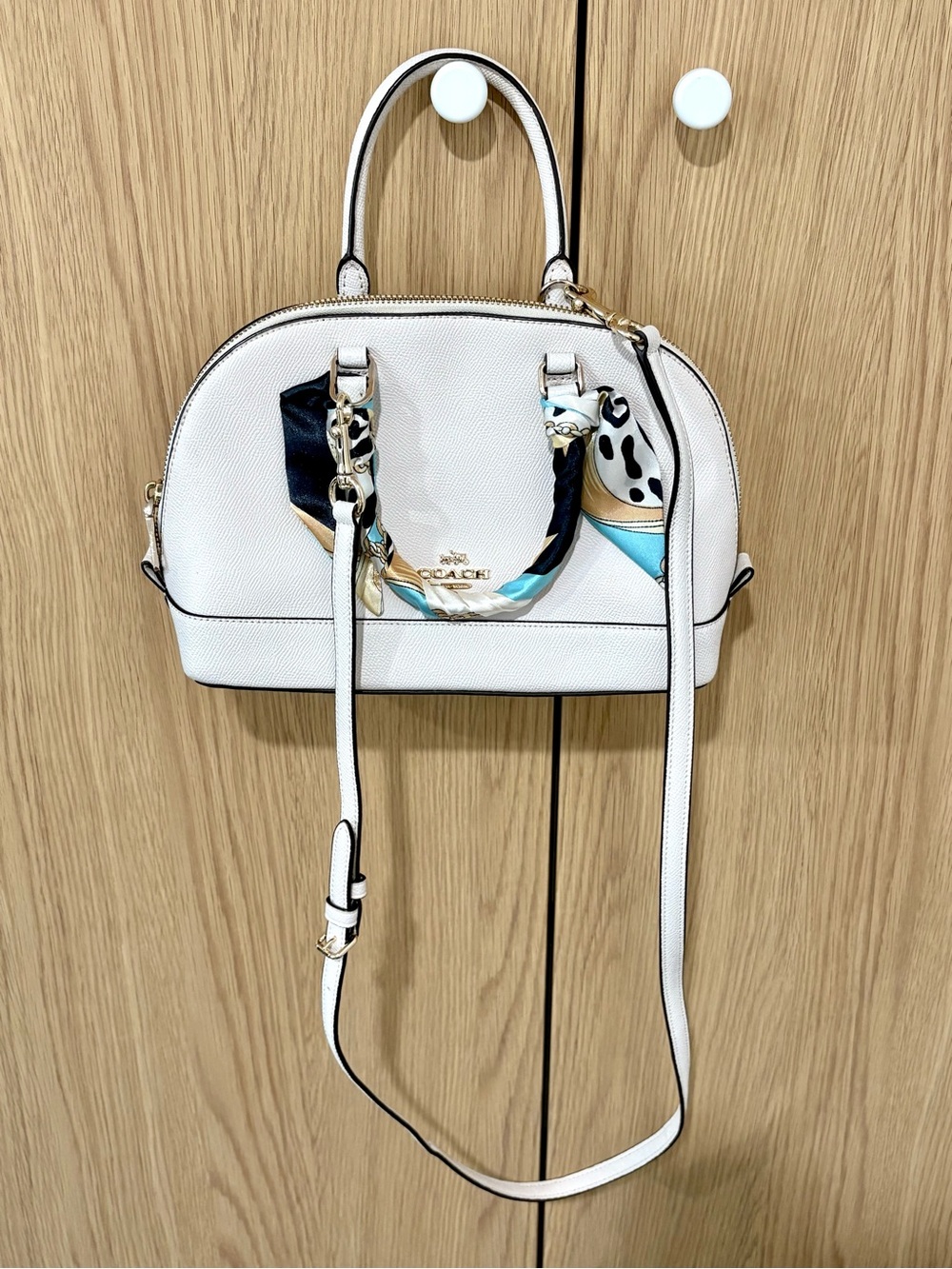 NWOT Coach Canvas Crossbody/shoulder Bag White With Twilly Silk Ribbon